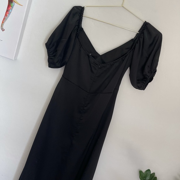 Nasty Gal Satin Short Sleeve Maxi Dress Sz 8 - Picture 3 of 8